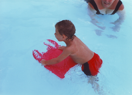 Louis swiming, Jill at right