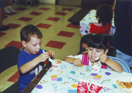 Louis & Cousin Lauren & good eats