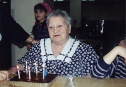 Lauren (in background) & GG Sherry