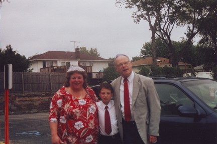 Jill, Louis & Howard outside Temple Beth Elohim