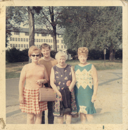 Marion & Howard Parnes, Ann Pflaster & Ruth Spahn @ Pines