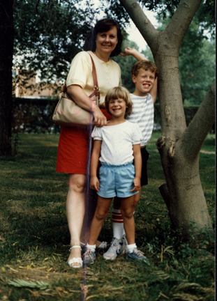 Daria, Sarah & Adam Parnes @ Bayside